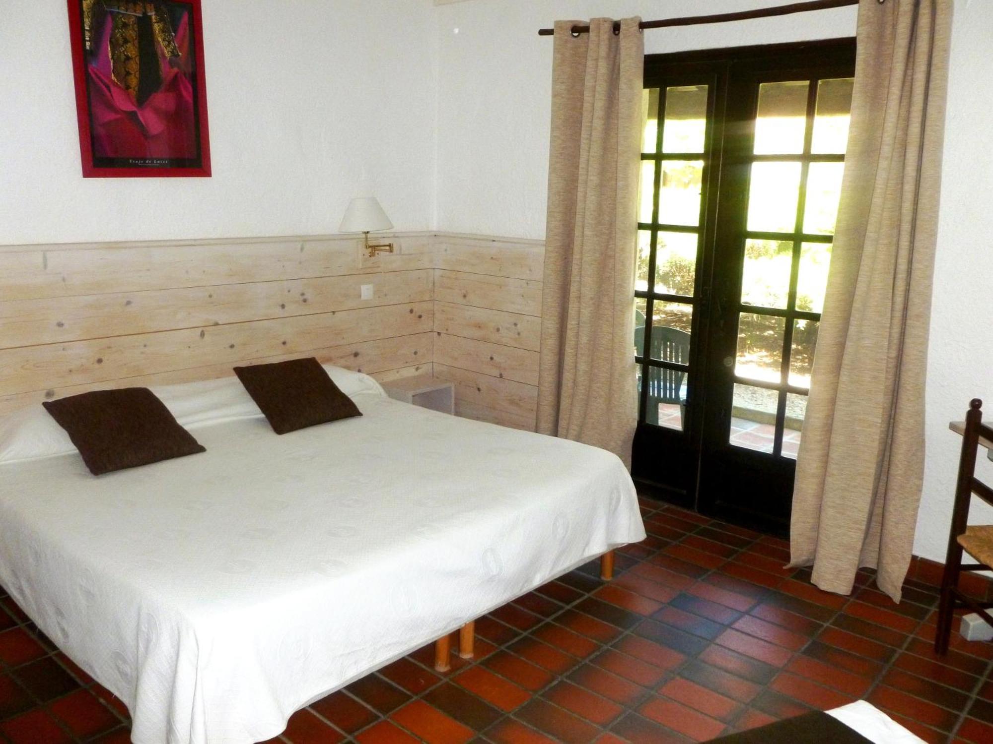 Les Rizieres Hotel แซ็งต์-มารี-เดอ-ลา-แมร์ ภายนอก รูปภาพ