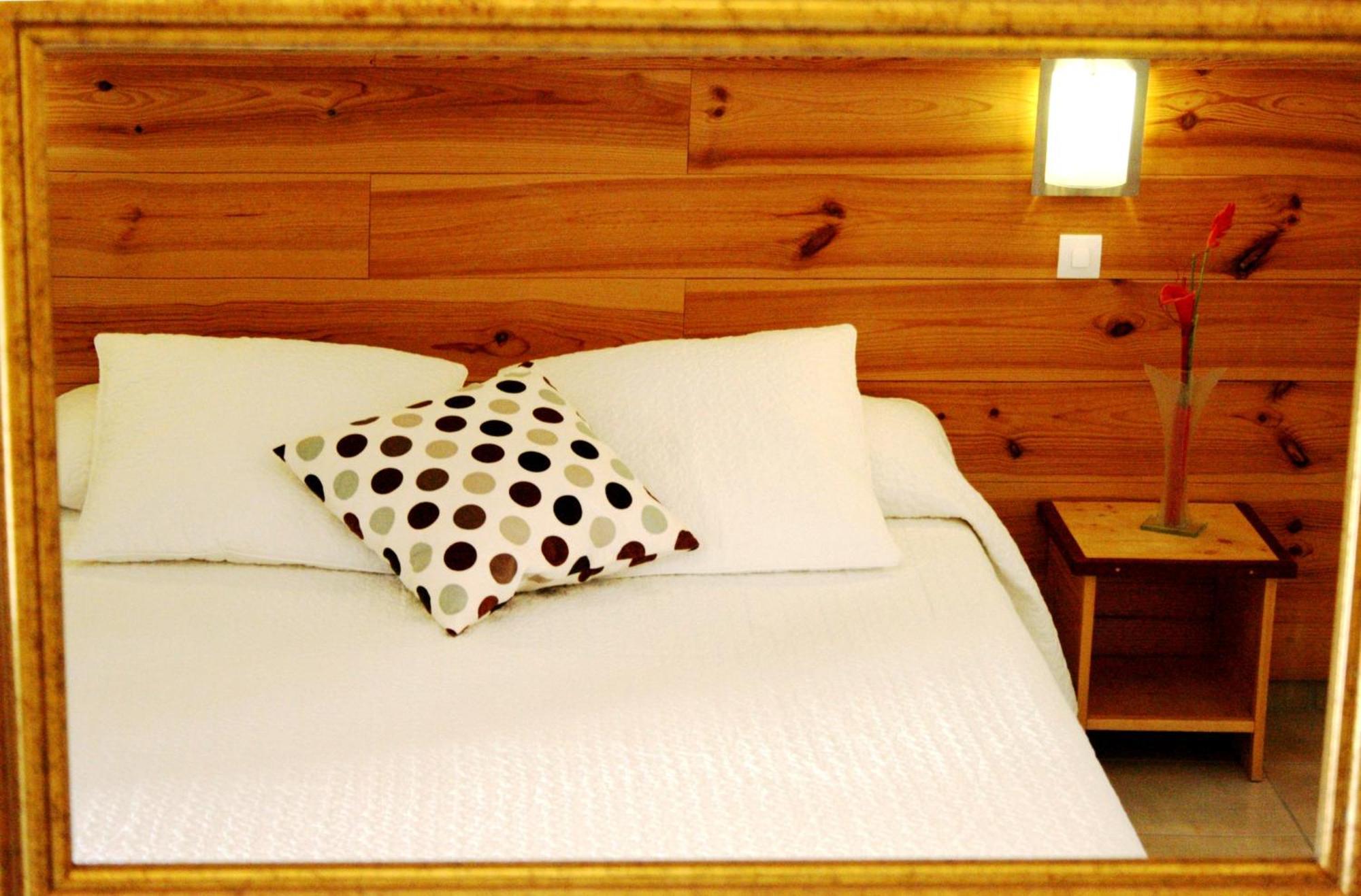 Les Rizieres Hotel แซ็งต์-มารี-เดอ-ลา-แมร์ ภายนอก รูปภาพ