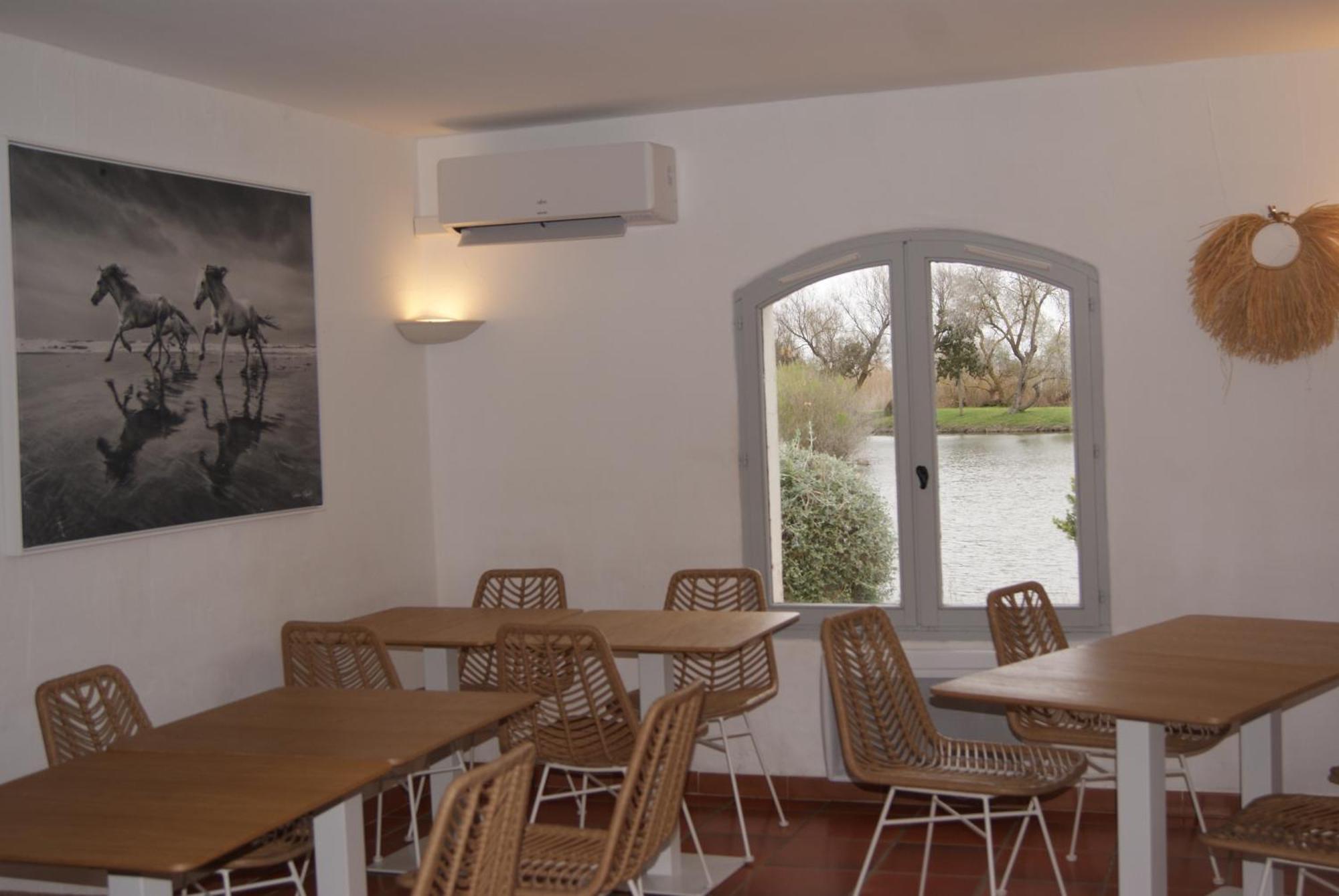 Les Rizieres Hotel แซ็งต์-มารี-เดอ-ลา-แมร์ ภายนอก รูปภาพ