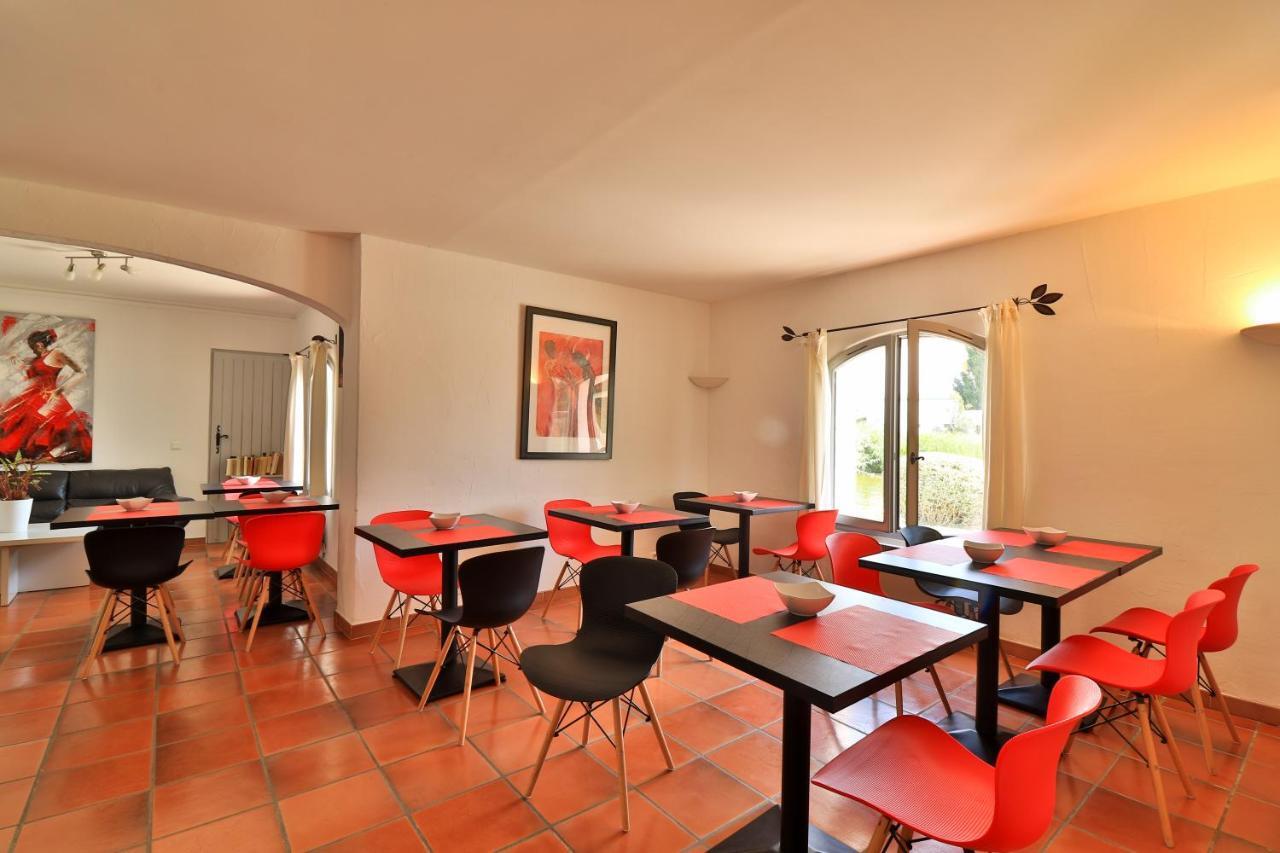 Les Rizieres Hotel แซ็งต์-มารี-เดอ-ลา-แมร์ ภายนอก รูปภาพ