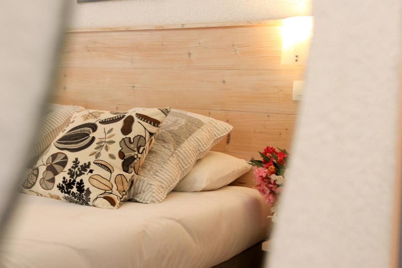 Les Rizieres Hotel แซ็งต์-มารี-เดอ-ลา-แมร์ ภายนอก รูปภาพ